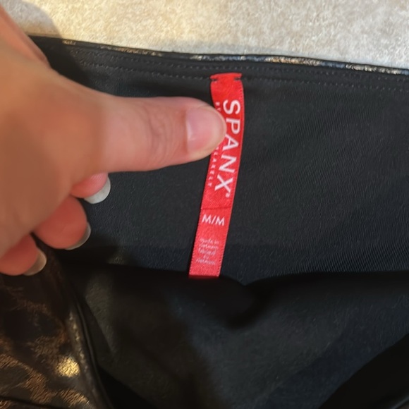 Spanx Leopard Metallic Faux Leather Shapewear Leggings M Compression - Picture 2 of 6